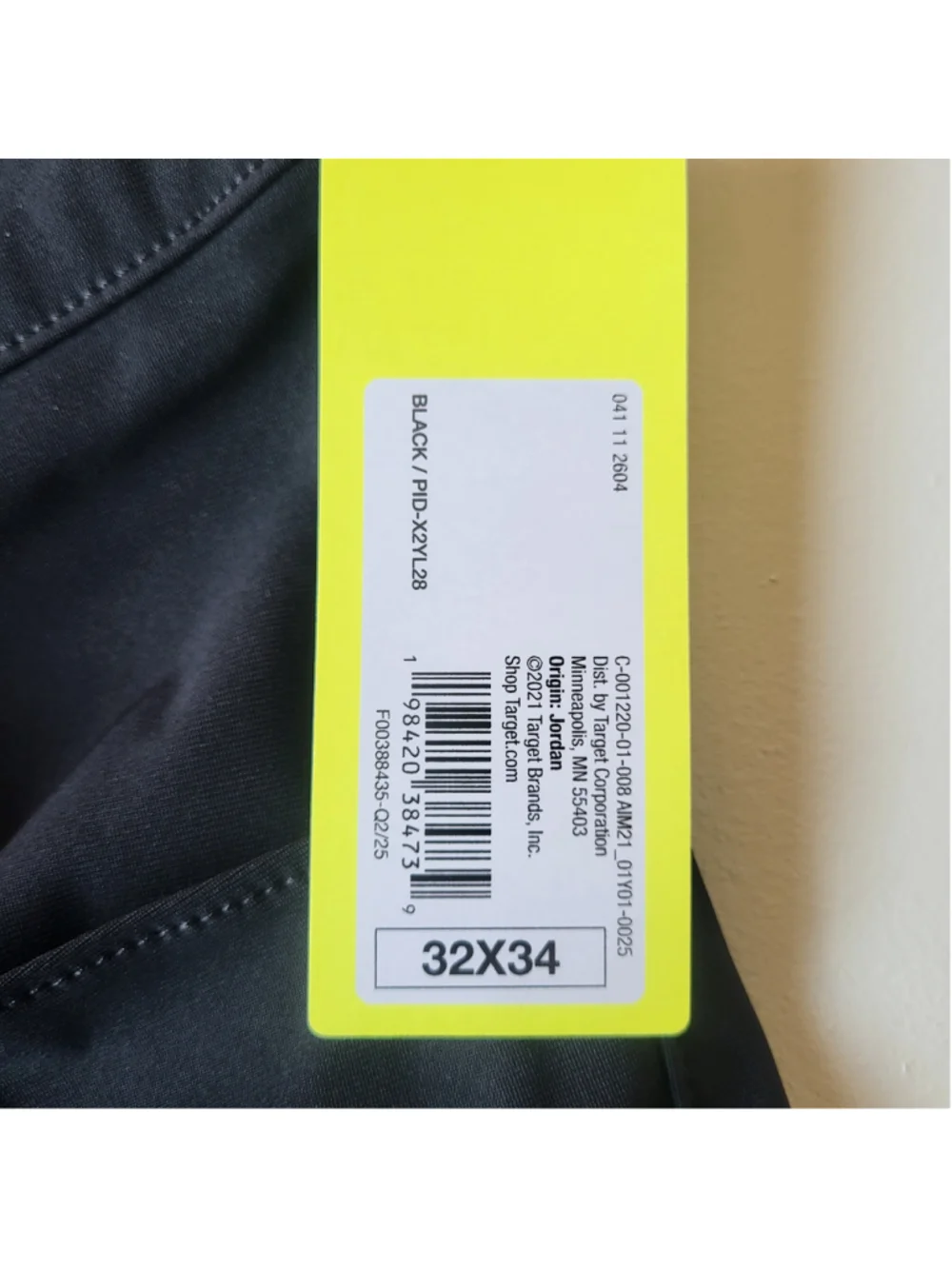 Men's All in Motion Stretchy Tapered Pants – Black – Size 32x34 – NWT
